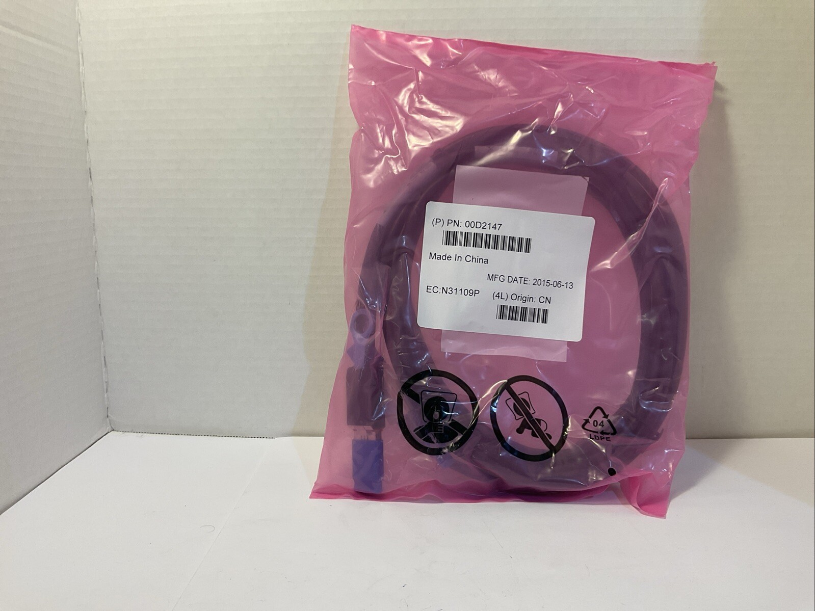 IBM Part Number 00D2147 , D2148 Cable Factory Sealed In Stock 