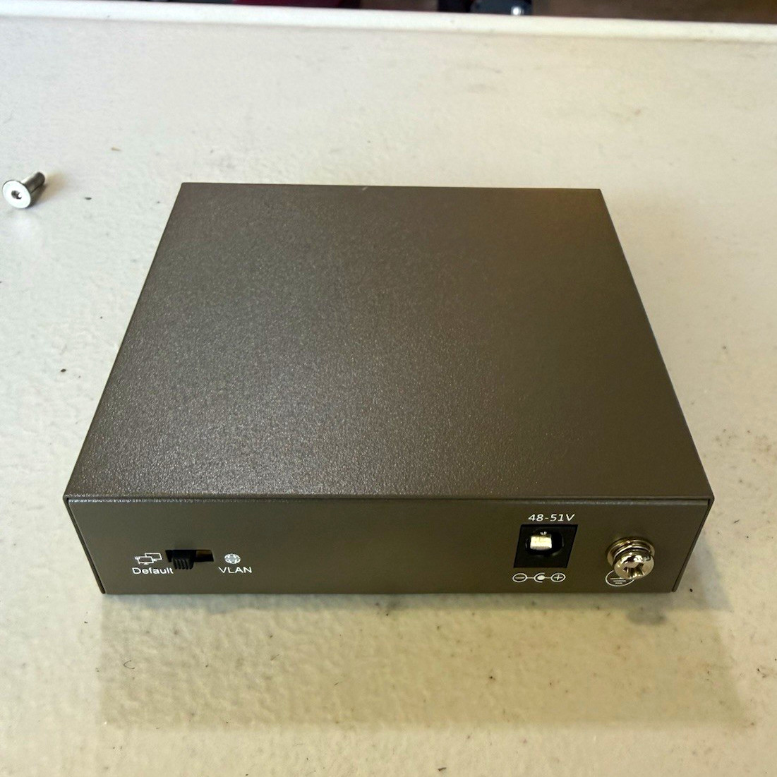 IP-COM 5-Port Gigabit Unmanaged Desktop Switch w/ 4-Port PoE RJ-45