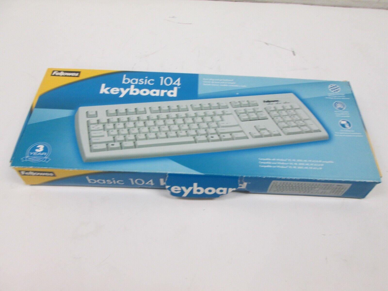 Vintage Fellowes 104 mechanical keyboard in original Packaging