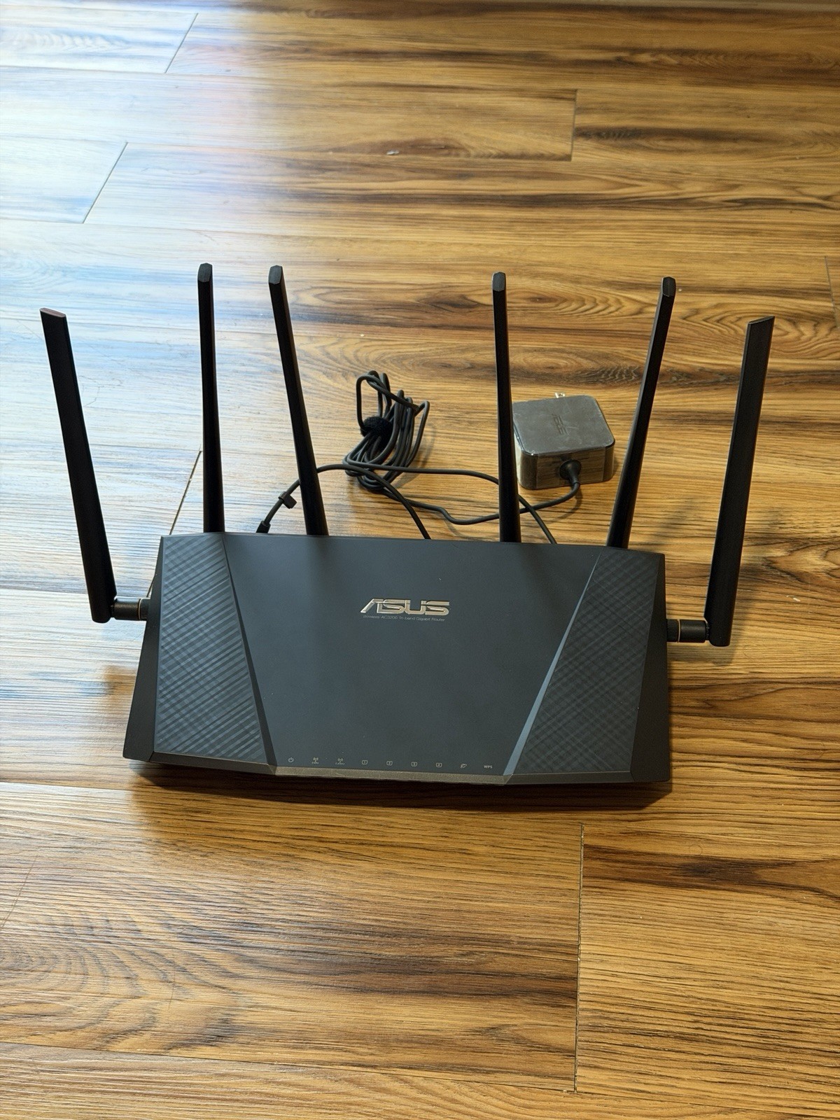 ASUS RT-AC3200 Wireless-AC3200 Tri-band Gigabit Router 4 network ports