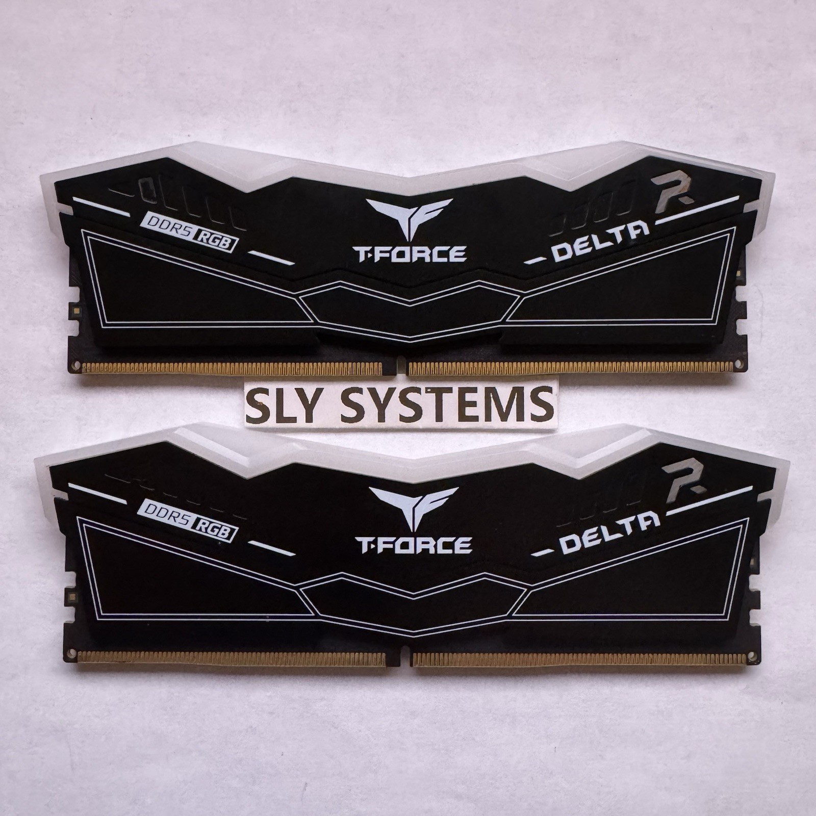 TeamGroup T-FORCE DELTA RGB 32GB (2x16GB) DDR5 6400MHz CL40 Desktop RAM