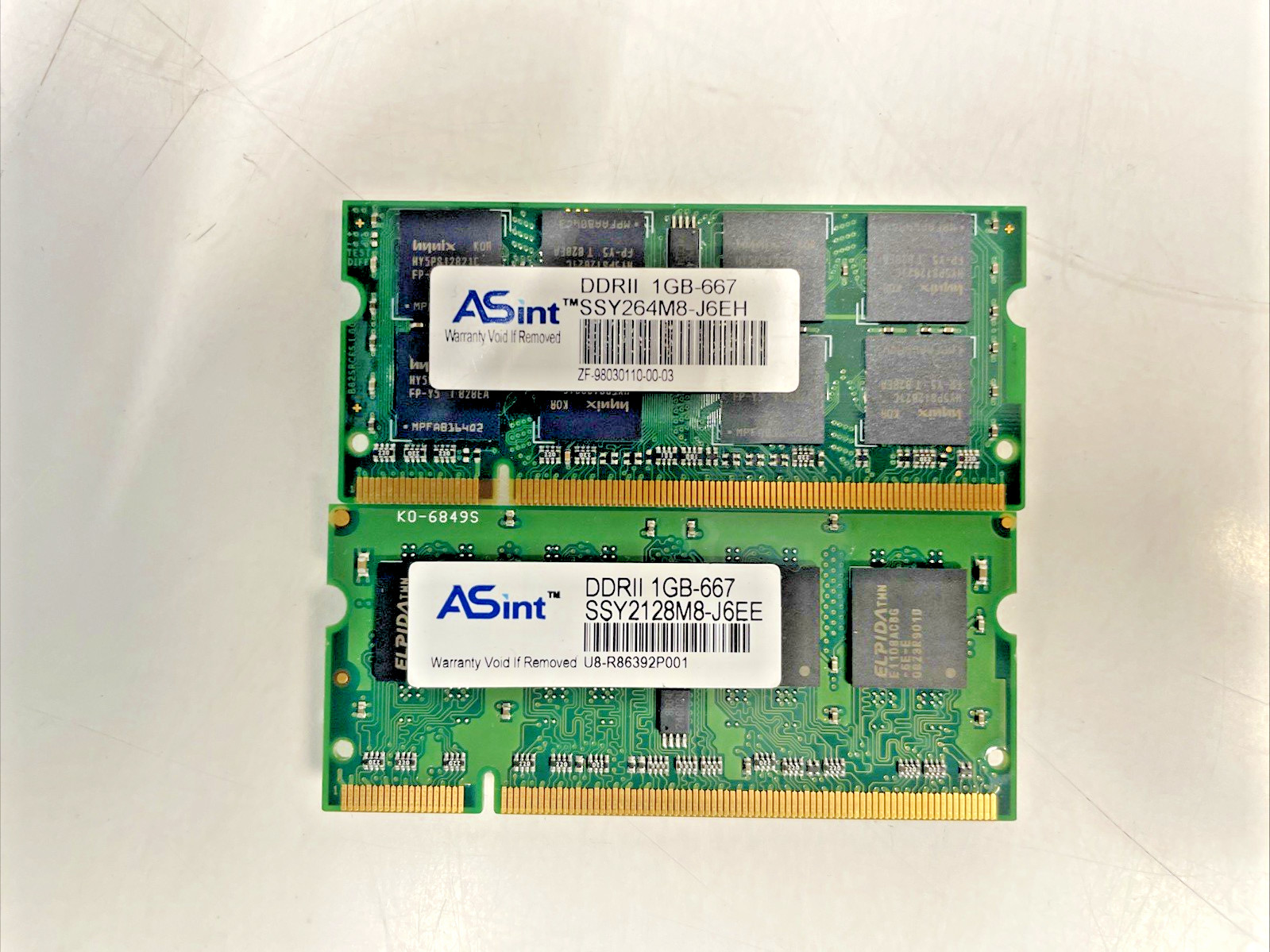 2x Asint DDR2 1GB-667 Laptop Memory SSY2128M8-J6EE  +