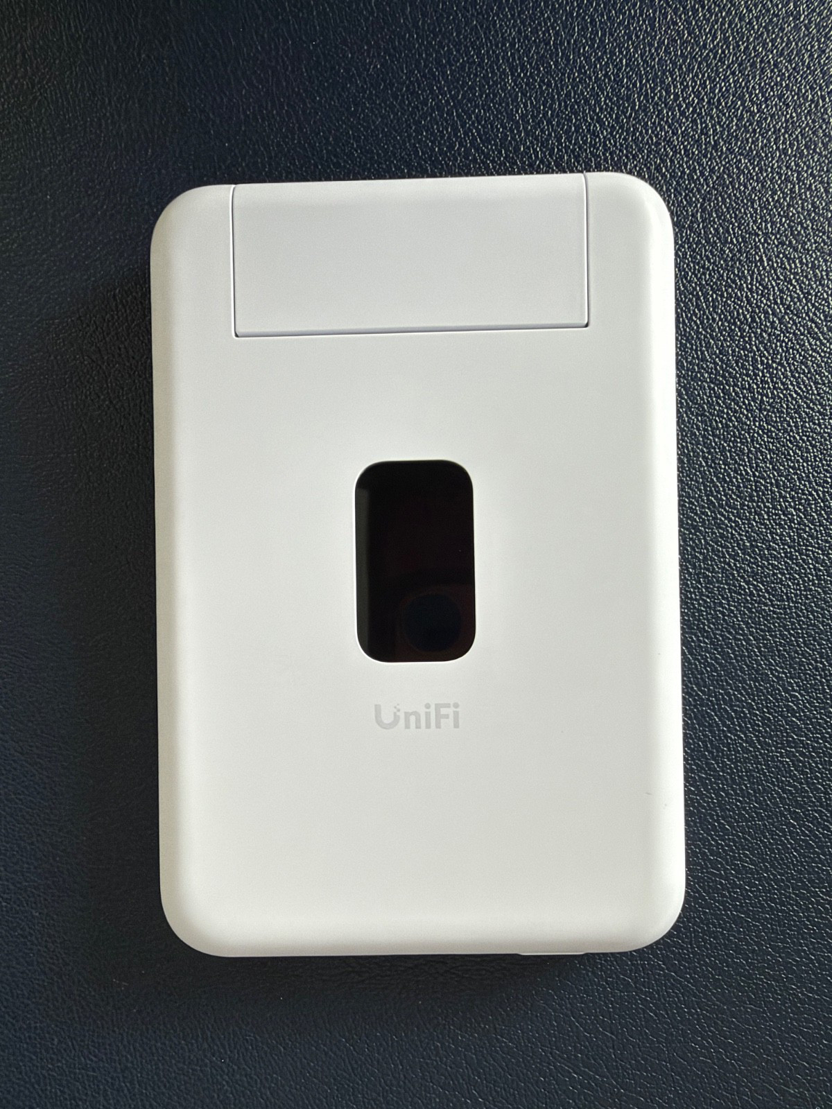 Ubiquiti UniFi Travel Router (UTR) USED UTR-US White.