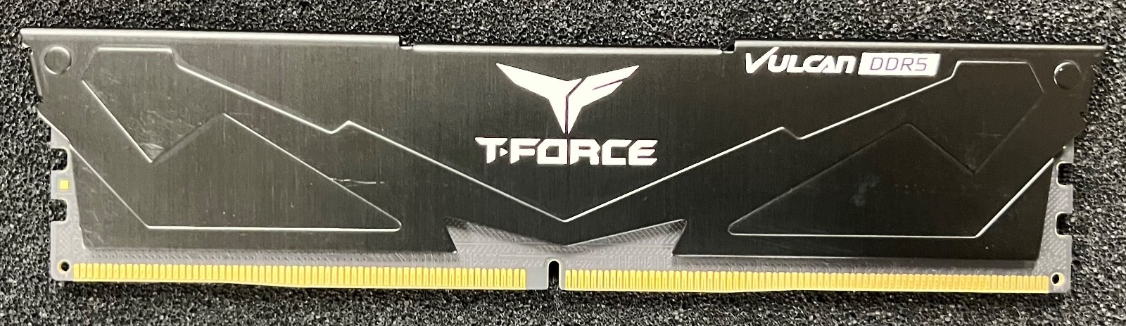 FLBD516G6000HC38GBK TeamGroup T-FORCE VULCAN 16GB PC5-48000 DDR5-6000MHz Memory