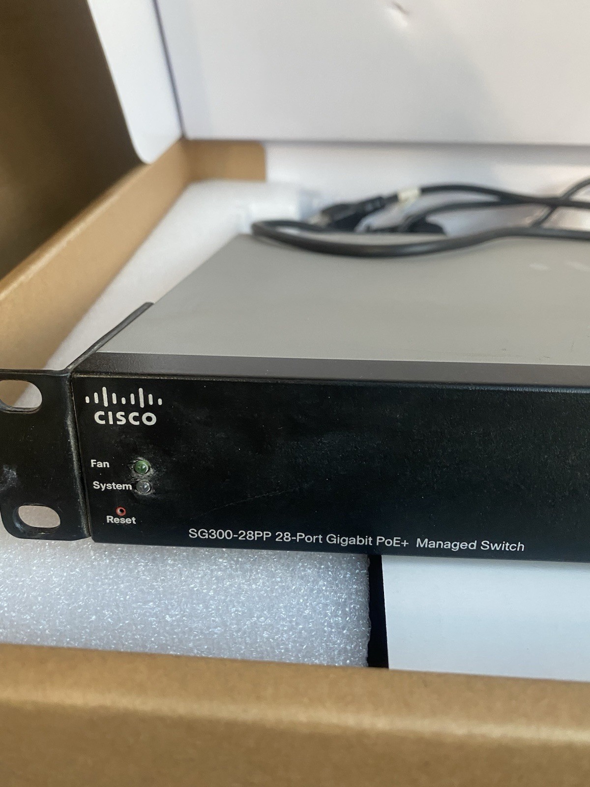 SG300-28PP 28-Port Gigabit PoE+ Managed Switch Tested