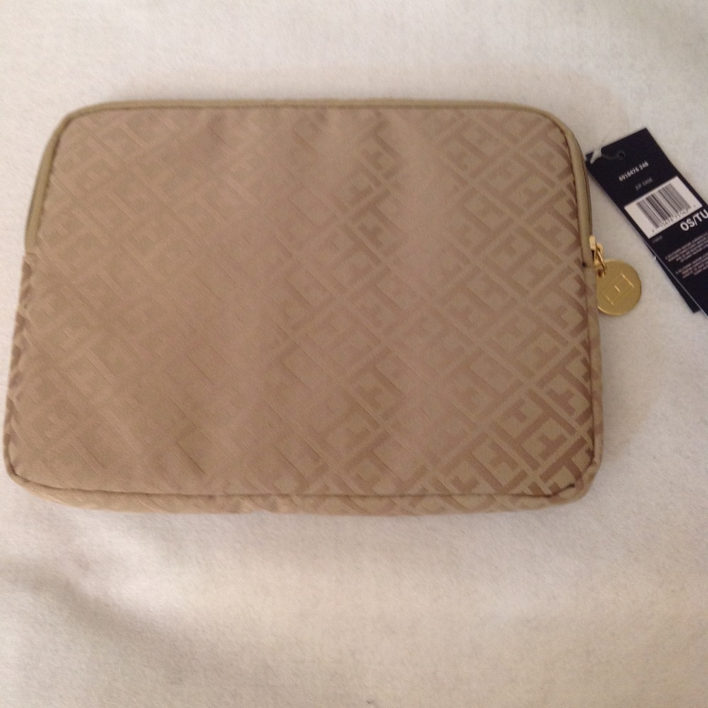 New Tommy Hilfiger Signature iPad Sleeve Case Cover eReader Lap top Tablet Beige