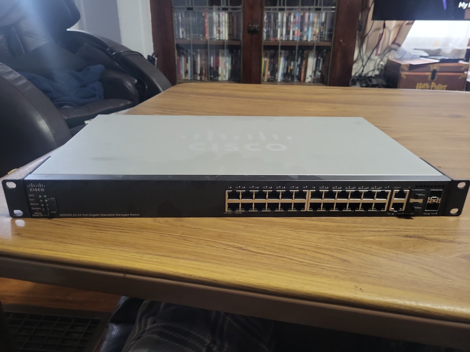 Cisco SG550X-24 24-Port Gigabit Network Switch P/N: SG550X-24-K9-NA V01 