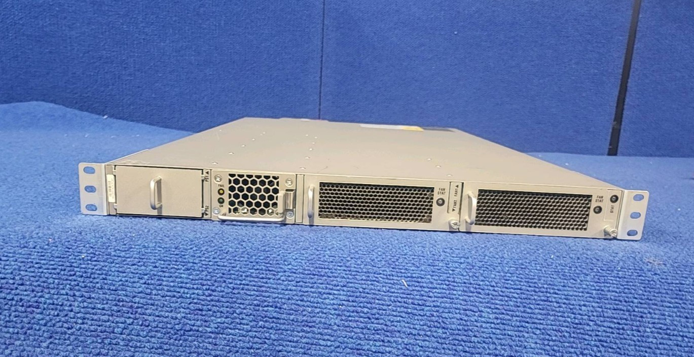 Cisco  Nexus N5K-C5010P-BF V03 20-Ports External Ethernet Switch no cables