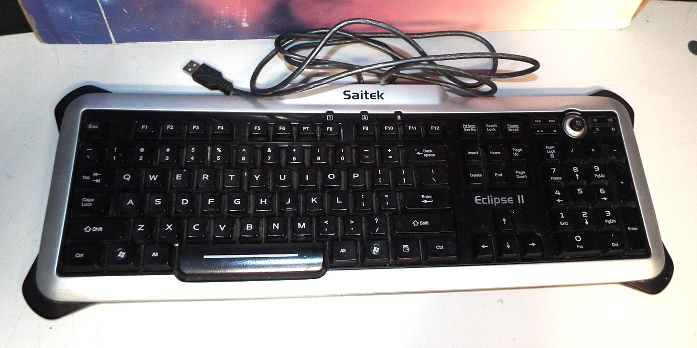 Saitek Eclipse II Keyboard PK02AV Model KU-0603 (Works Great)