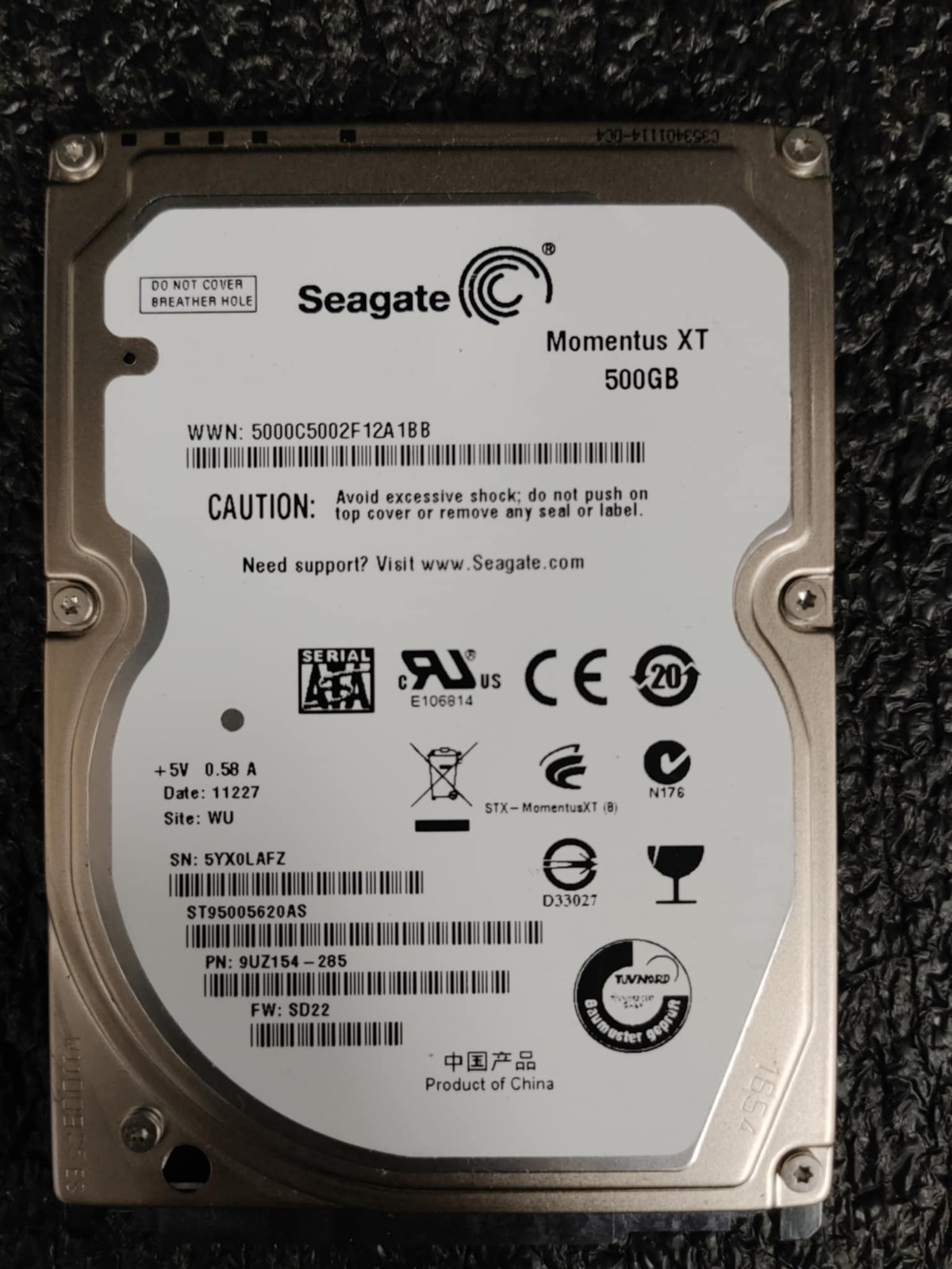 Lenovo 0B52811 ST320LT012 320GB 5.4K RPM 8MB Cache 3 Gb/s SATA 2.5" HDD