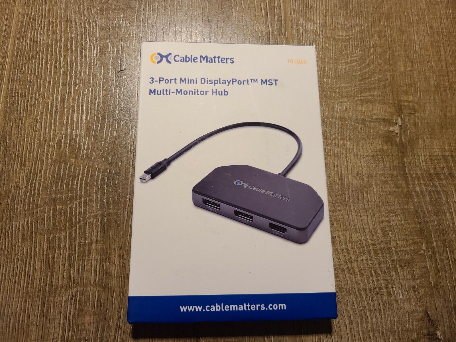 Cable Matters 101065 3-Port Mini Displayport MST Multi-Monitor Hub (8209)