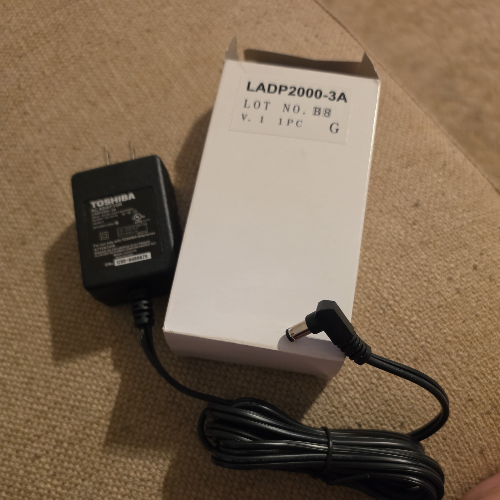 Genuine Toshiba LADP2000-3A AC Adapter For IP5131-SDL IP5531-SDL IP5121 12V 1A