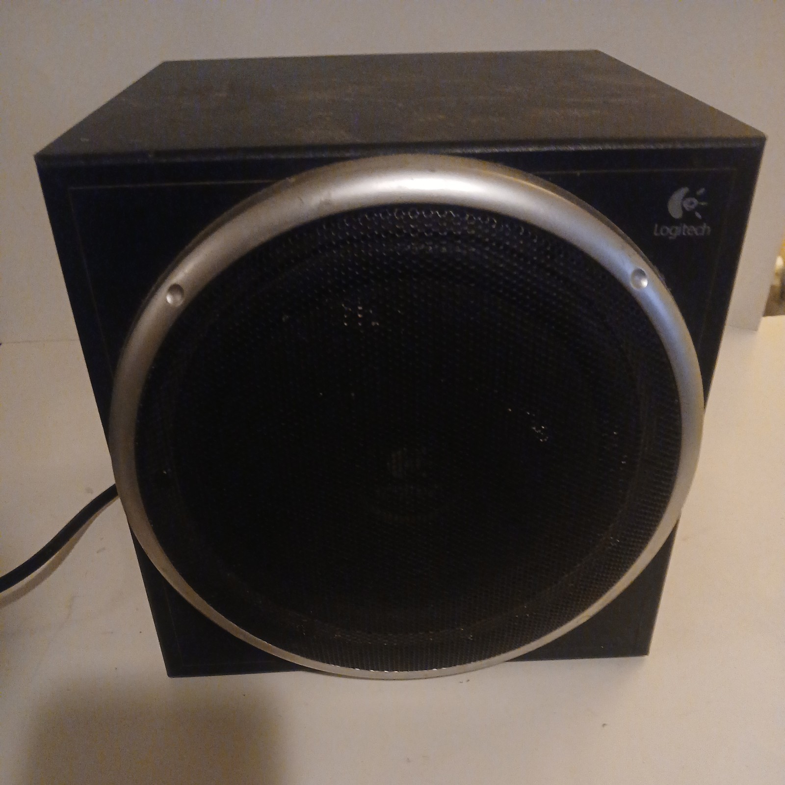 LOGITECH Z-640 POWERED SUBWOOFER S-0073A UNTESTED 