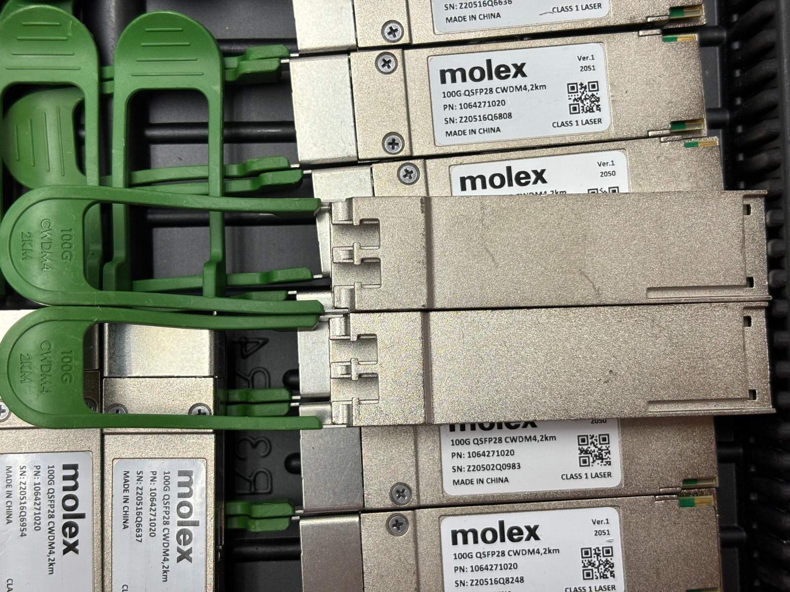 Lots of 10pcs MOLEX 100G QSFP28 CWDM4,2km , 1064271020 transceiver module