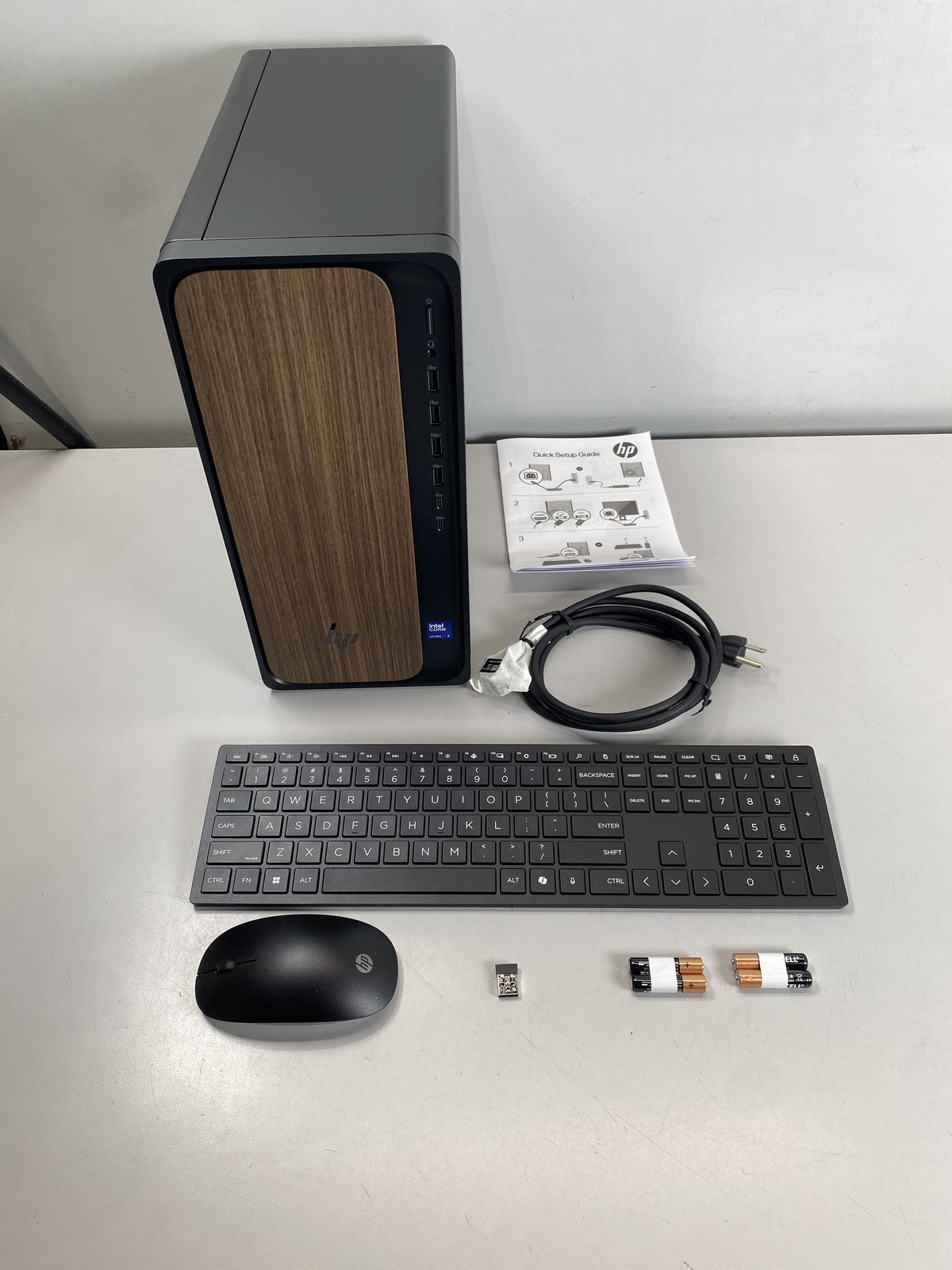 HP Desktop OMNIDESK M03-0057C Intel Core Ultra 7 265 1TB- Black