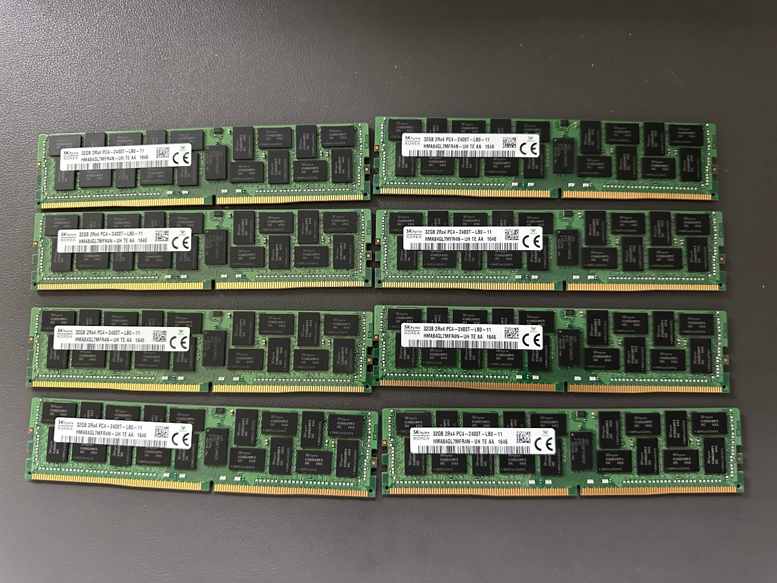 256GB 8x32GB SK Hynix DDR4-2400 ECC RDIMM 2Rx4 HMA84GR7MFR4N-UH