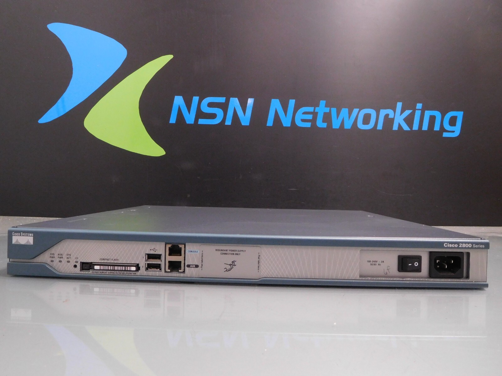 Cisco 2811 CISCO2811-HSEC/K9 256D/64F AIM-VPN/EPII-PLUS NM-16ESW Router    LOT B