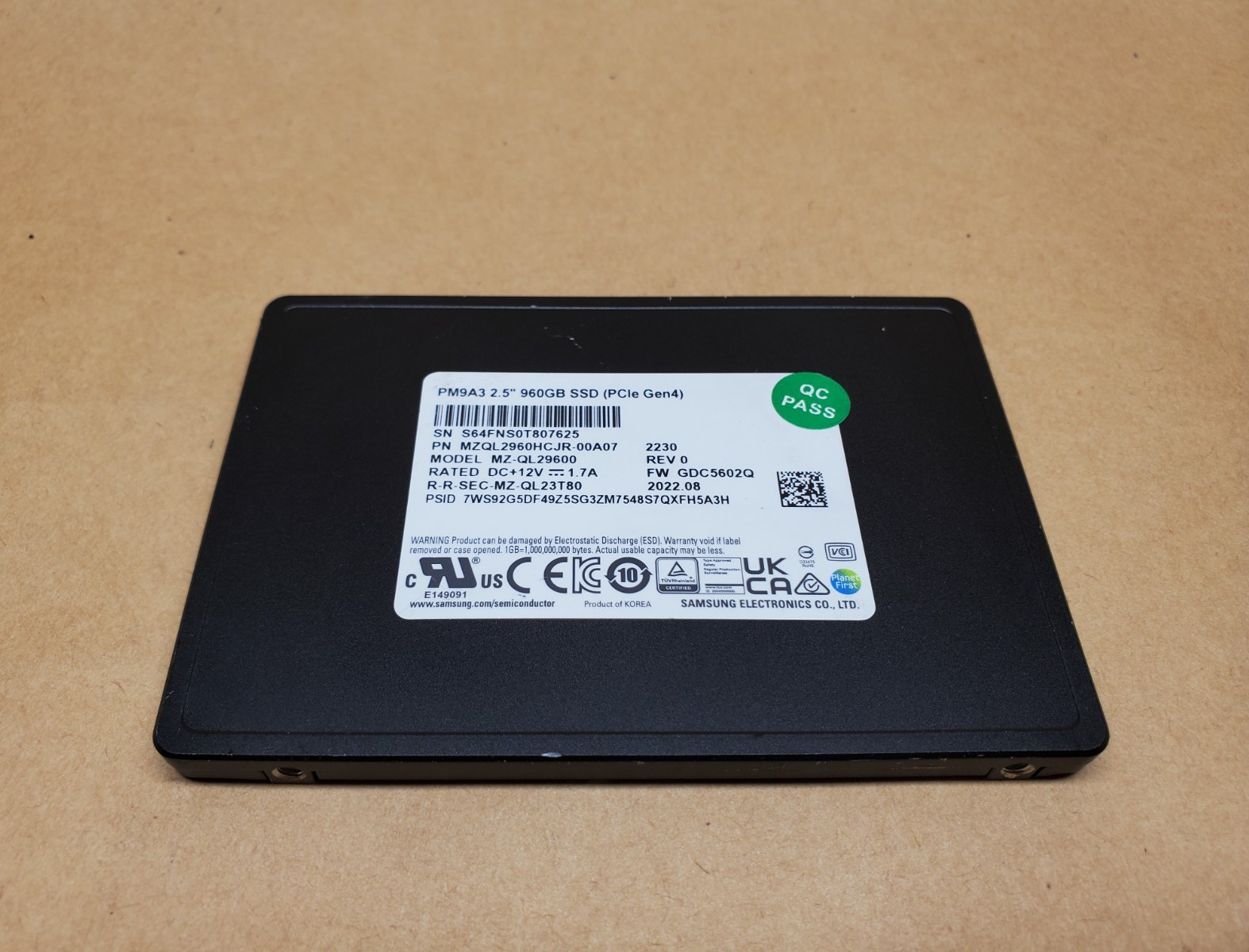 960GB Samsung PM9A3 MZ-QL29600 2.5" NVMe SSD PCIe Gen4 | Tested