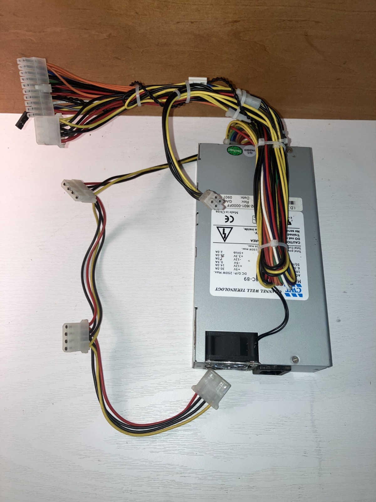 TESTED CWT Channel Well PSG250C-89 250W 20-pin Server Power Supply PSU