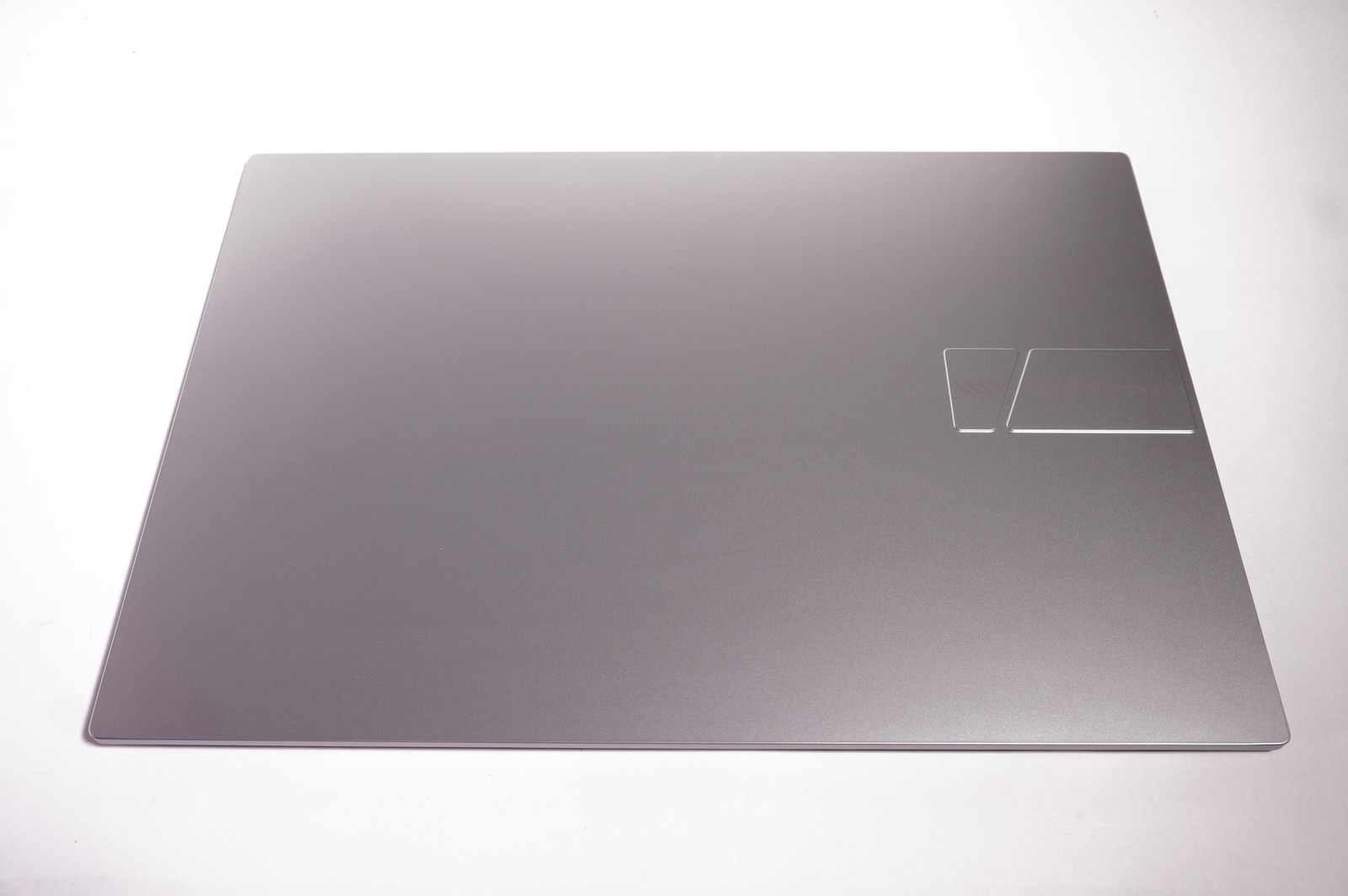 90NB0Z03-R7AP10 Asus LCD Back Cover Cool Silver F1605VA-BS74 M1605YA-ES74