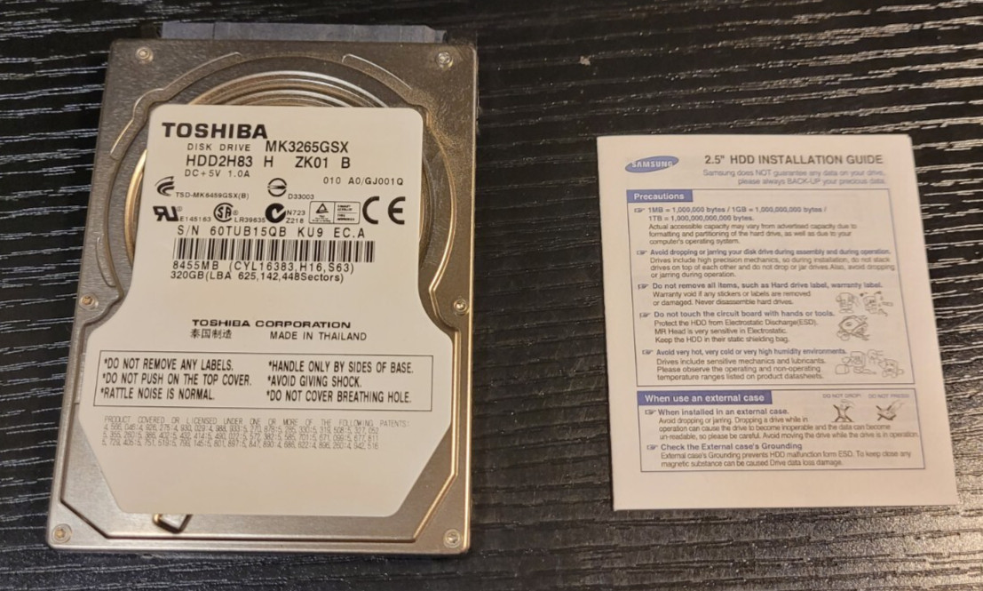 TOSHIBA Disk Drive 320GB MK3276GSX HDD2H83