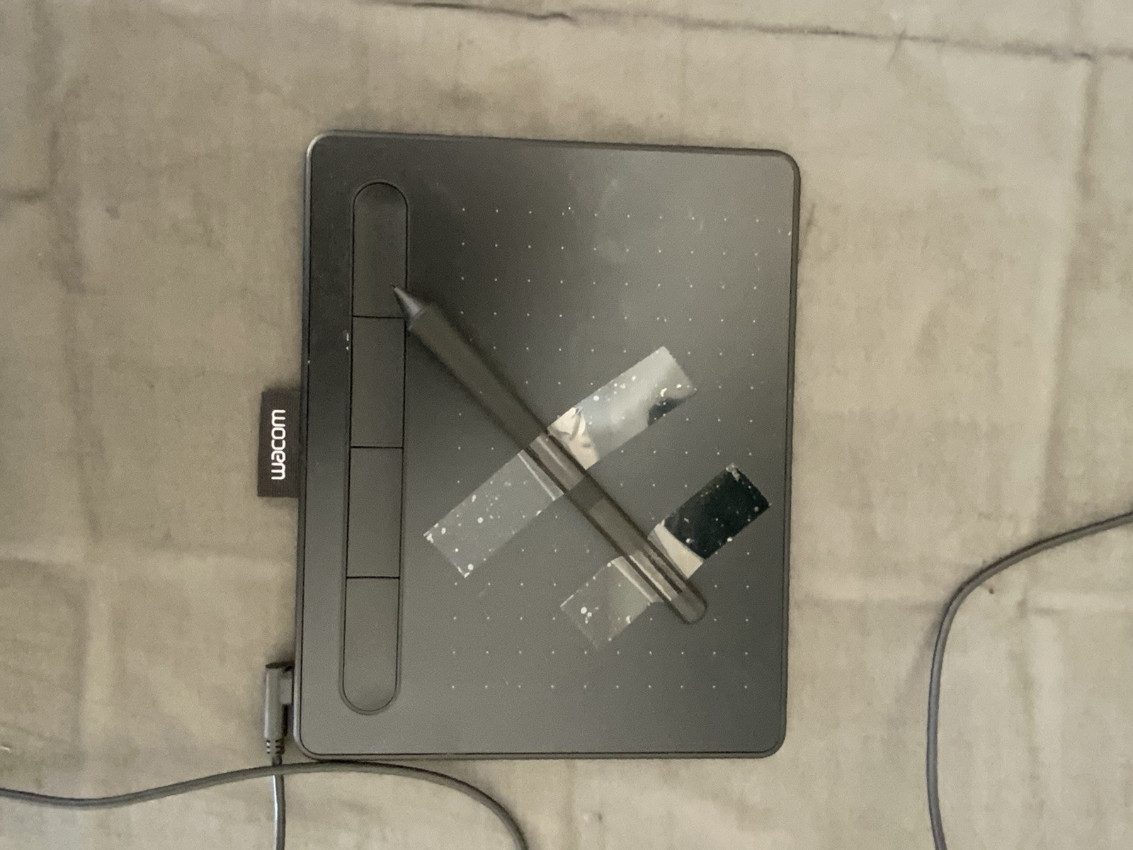 Wacom Intuos CTL-4100 Pen Tablet