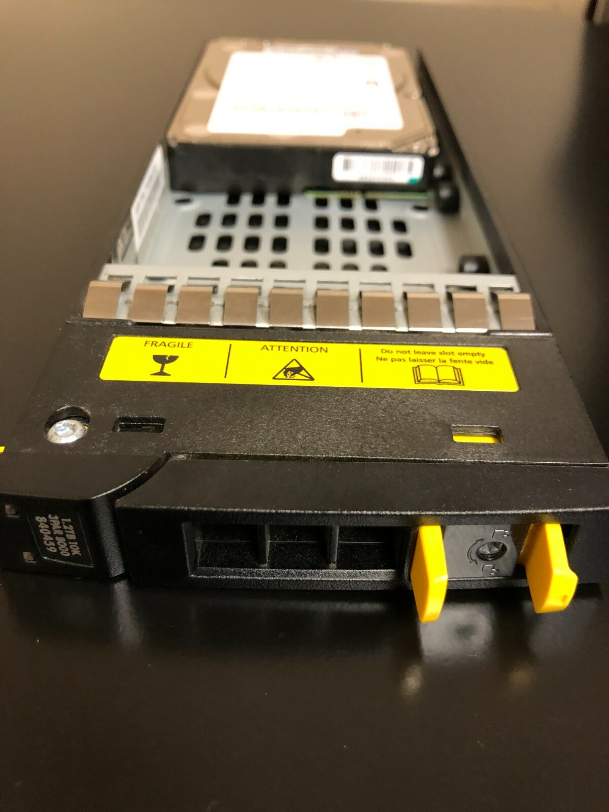 810872-001 HP 840459-001 3PAR 1.2TB 10K 12GB SAS 791436-003