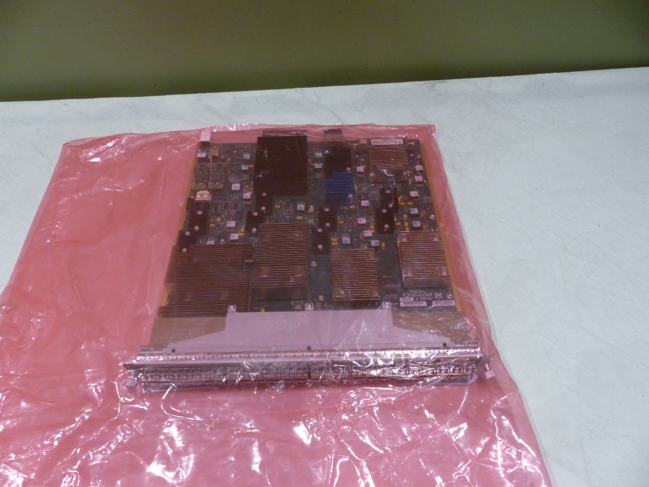 CISCO 9248 ADVANCED FIBRE SWITCH W/48 GBICS DS-X9248-256K9