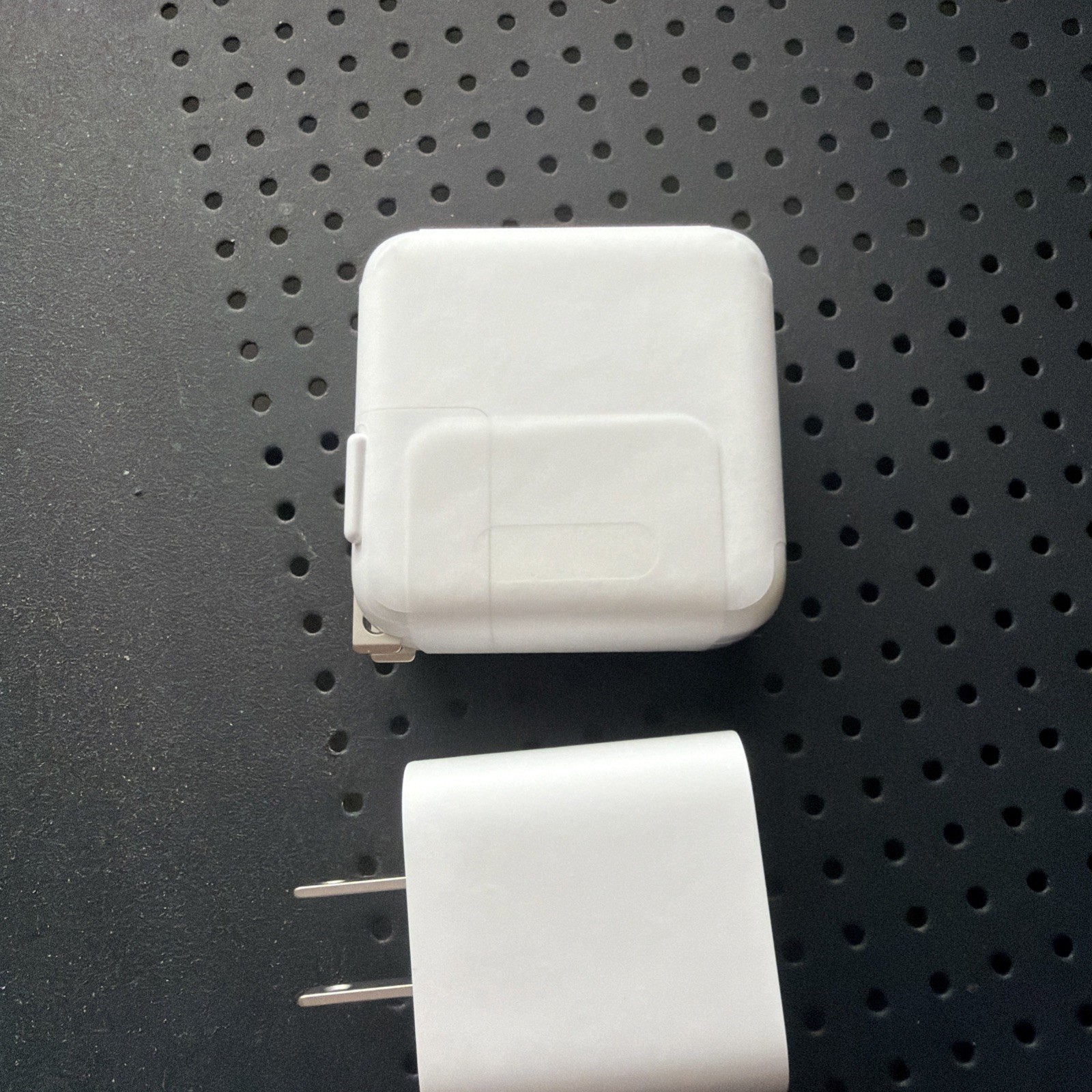 Apple 30W + 20W USB-C Power Adapter Lot – Brand New Never Used OEM
