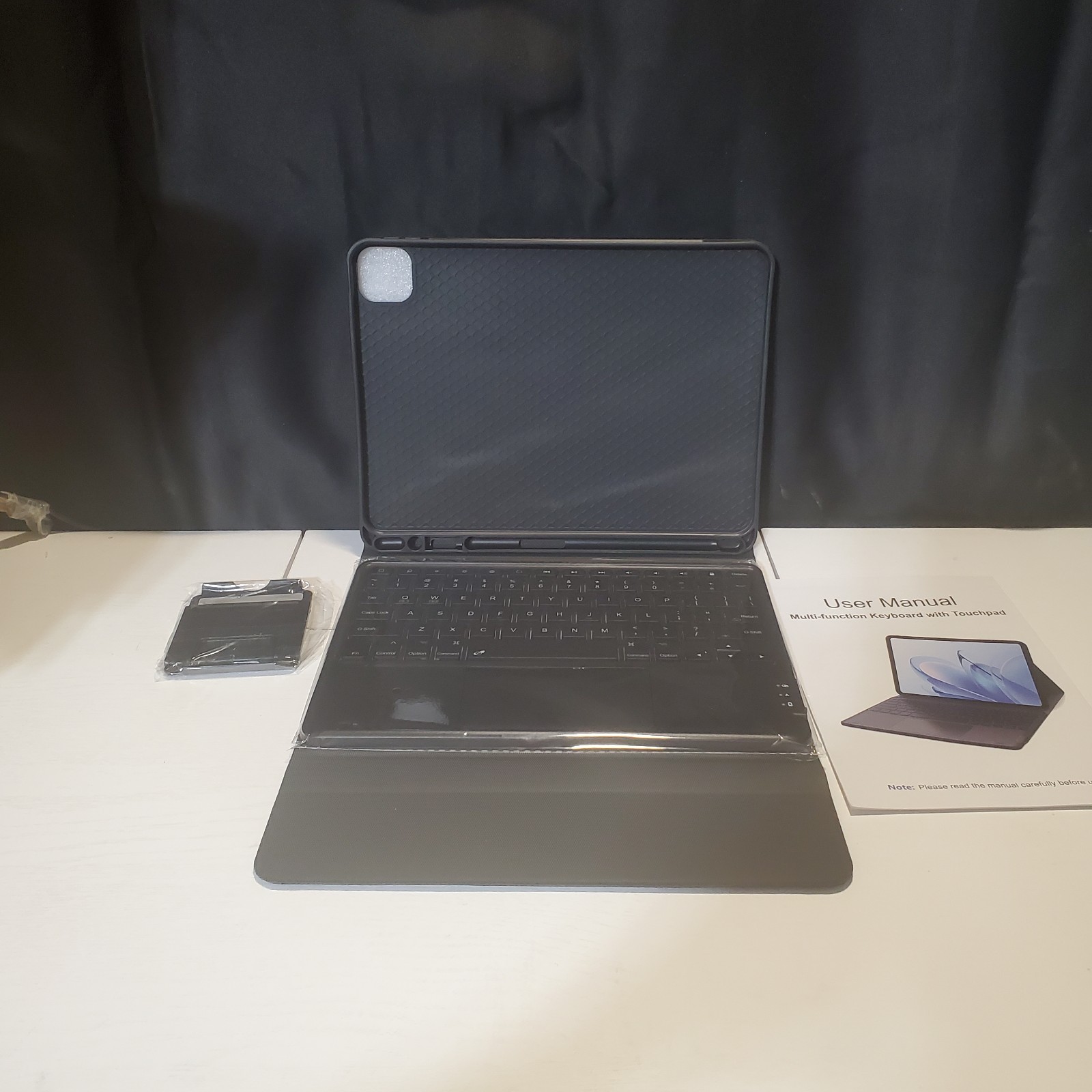 CHESONA 11in Case for iPad Air 11 & iPad pro 11, Detachable Keyboard
