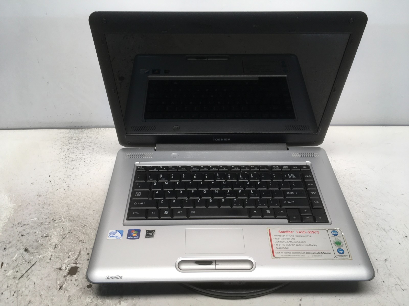 Toshiba Satellite L455-S5975 Intel Celeron 900 2.2GHz 2 GB NO HDD No Batt