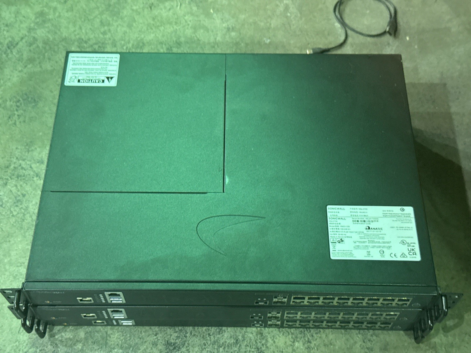 SonicWall NSa 2700 VPN Licensed - Transferable 1RK51-109