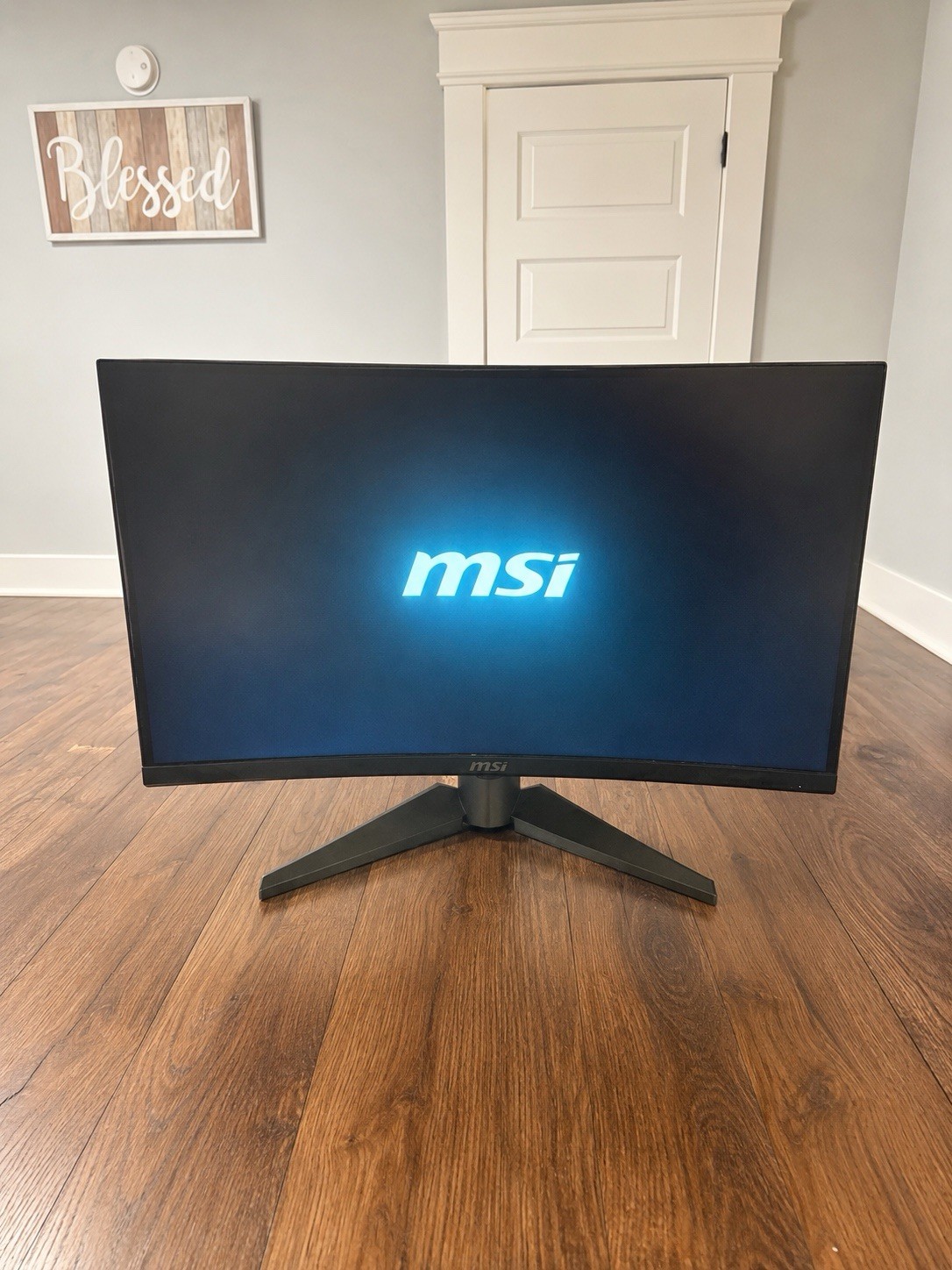 MSI Optix MAG240CR 24” Curved 144Hz Gaming Monitor RGB Height Adjustable