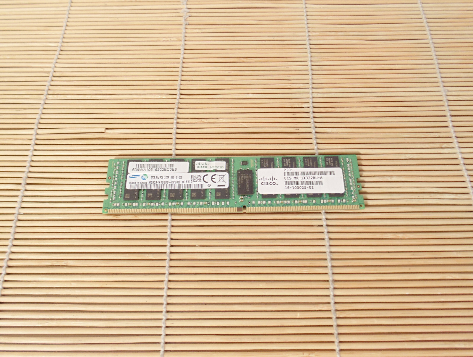Cisco UCS-MR-1X322RU-A 32GB DDR4-2133-MHz RDIMM PC4-17000 dual rank x4 1.2v