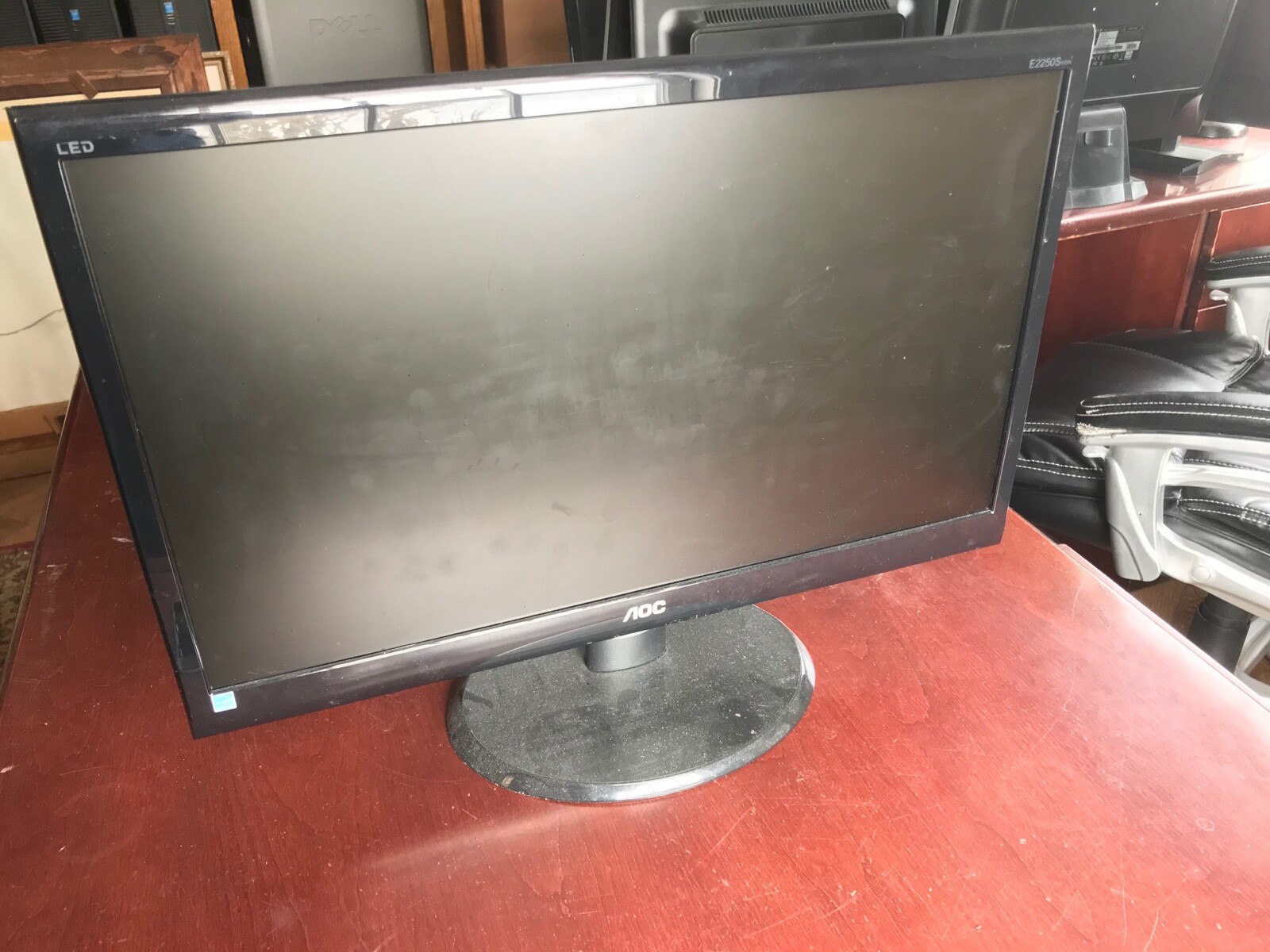 AOC 215LM00019 21.5" Monitor - Used
