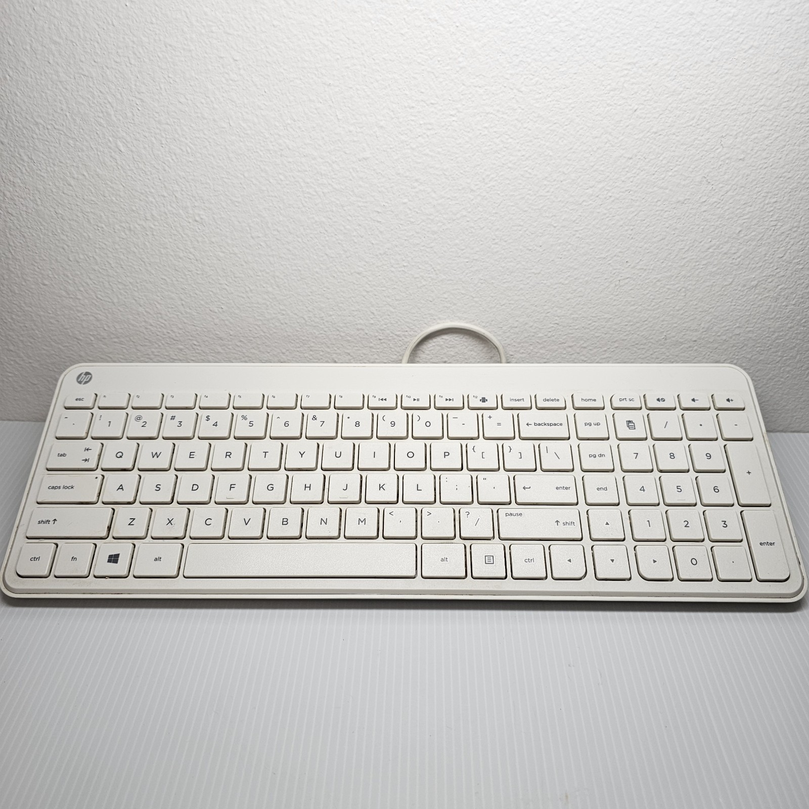 HP Keyboard Slim USB Wired KBAH21 White Slimline Nice TESTED