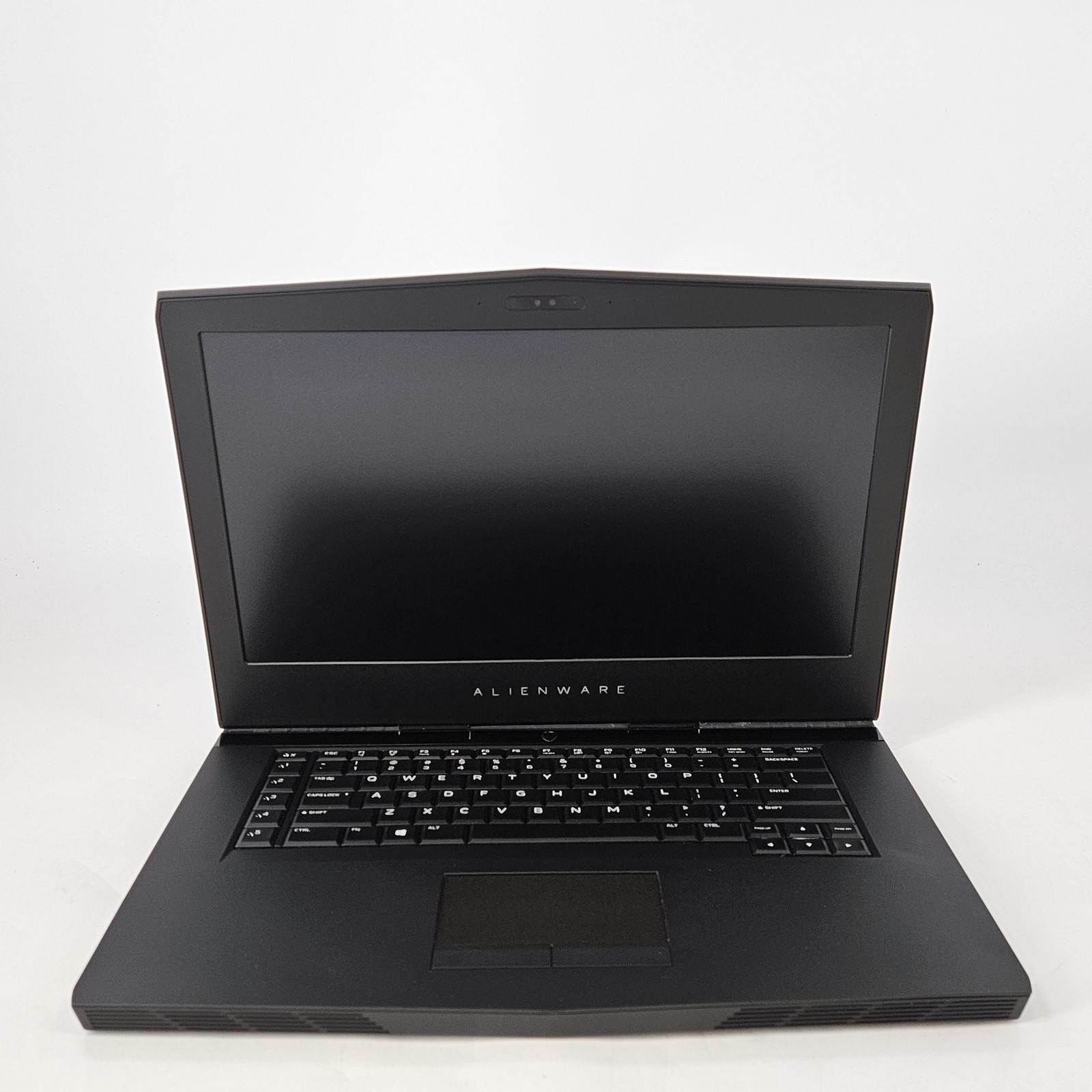 Dell Alienware 15 R3 FHD i7-7700HQ 2.80GHz 16GB 128GB SSD/1TB HDD GTX 1060