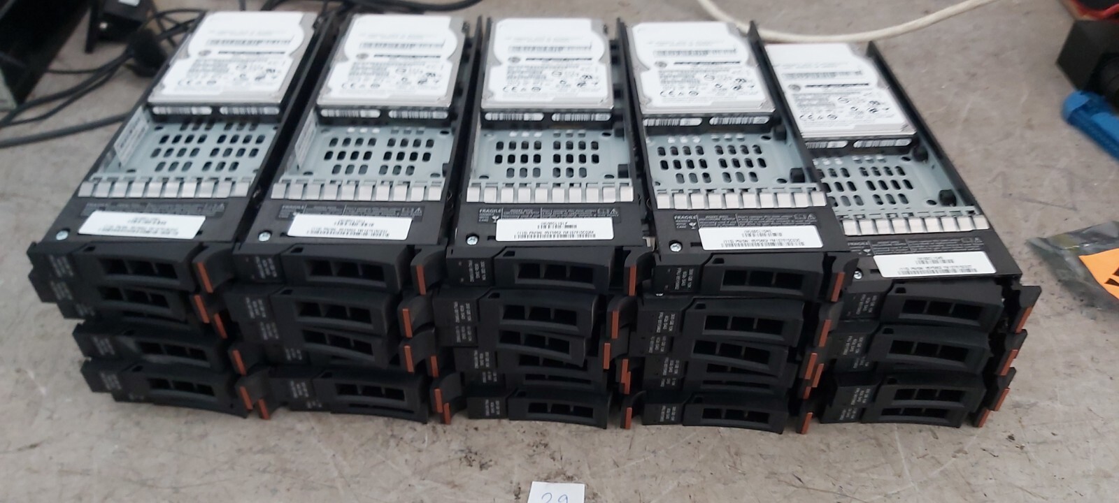 Lot of 29 Dell HUS106030CSS600 Hard Drive  0B25645 UPS Ship