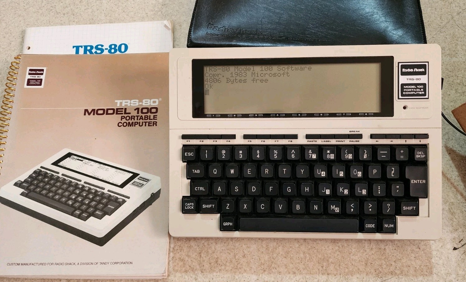 Vtg Radio Shack TRS-80 Model 100 Portable Computer w Guide Case As Is