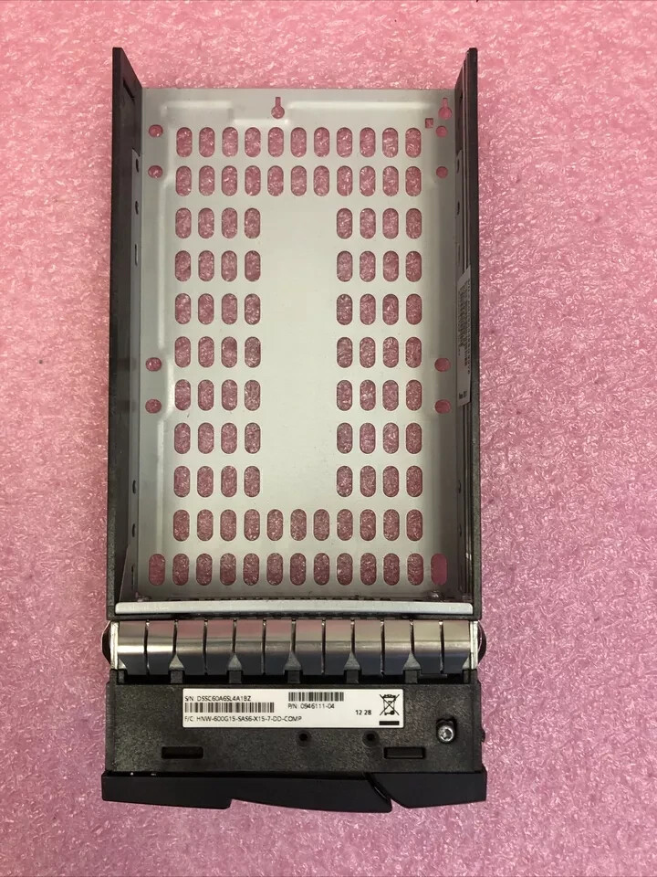 0946111-04 Dell EqualLogic Compellent 3.5" Hard Drive Tray Carrier