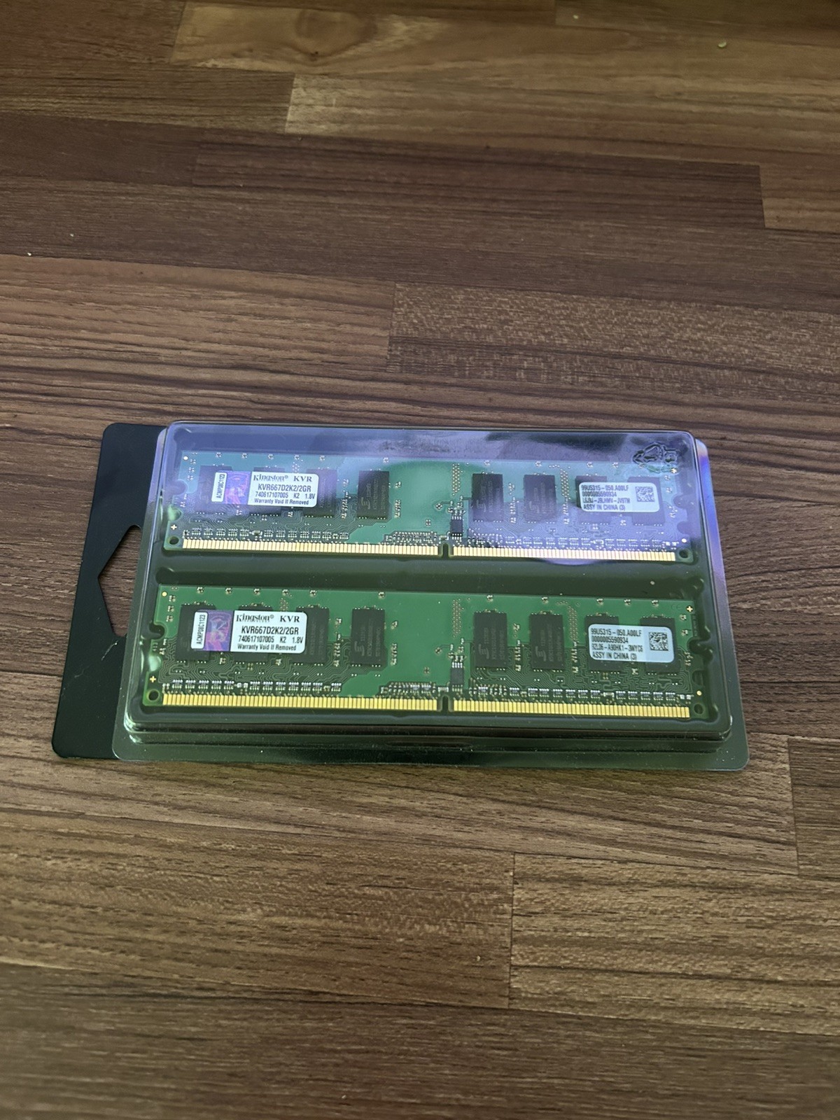New NOS Kingston Desktop 1GB PC2-5300 DDR2 Memory Samsung (KVR667D2/1GR) Sealed