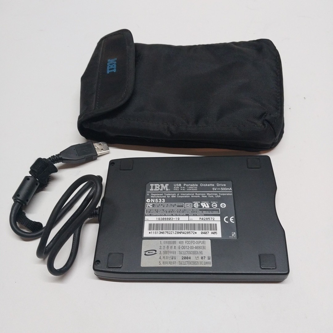 IBM USB Portable Diskette Drive N533 Floppy 3.5 Reader w/ Pouch Untested