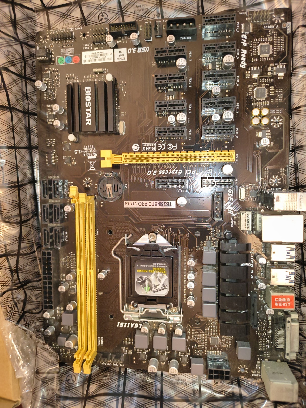 2x BIOSTAR TB250-BTC+ Intel B250 LGA 1151 ATX Motherboard