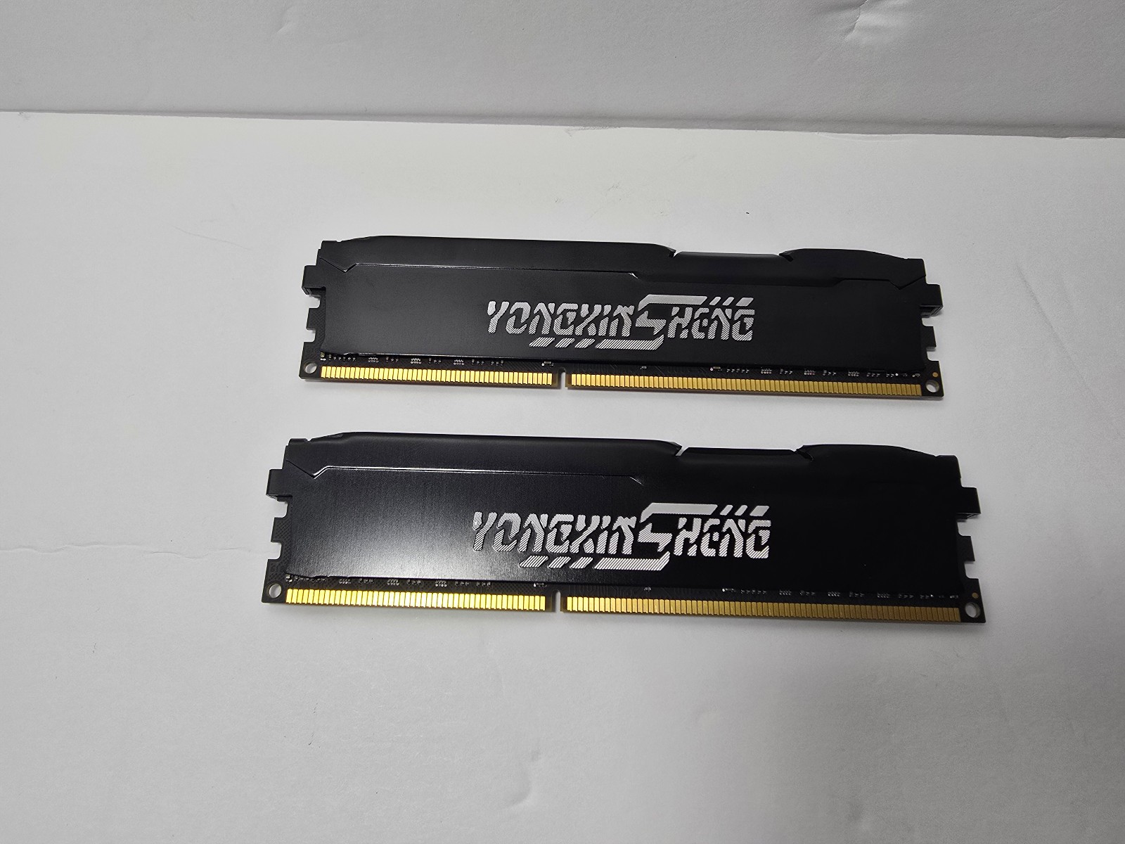 Yongxinsheng 16GB (8GBx2) DDR3 1866MHz (PC3 14900) CL13 Desktop Memory 240Pins