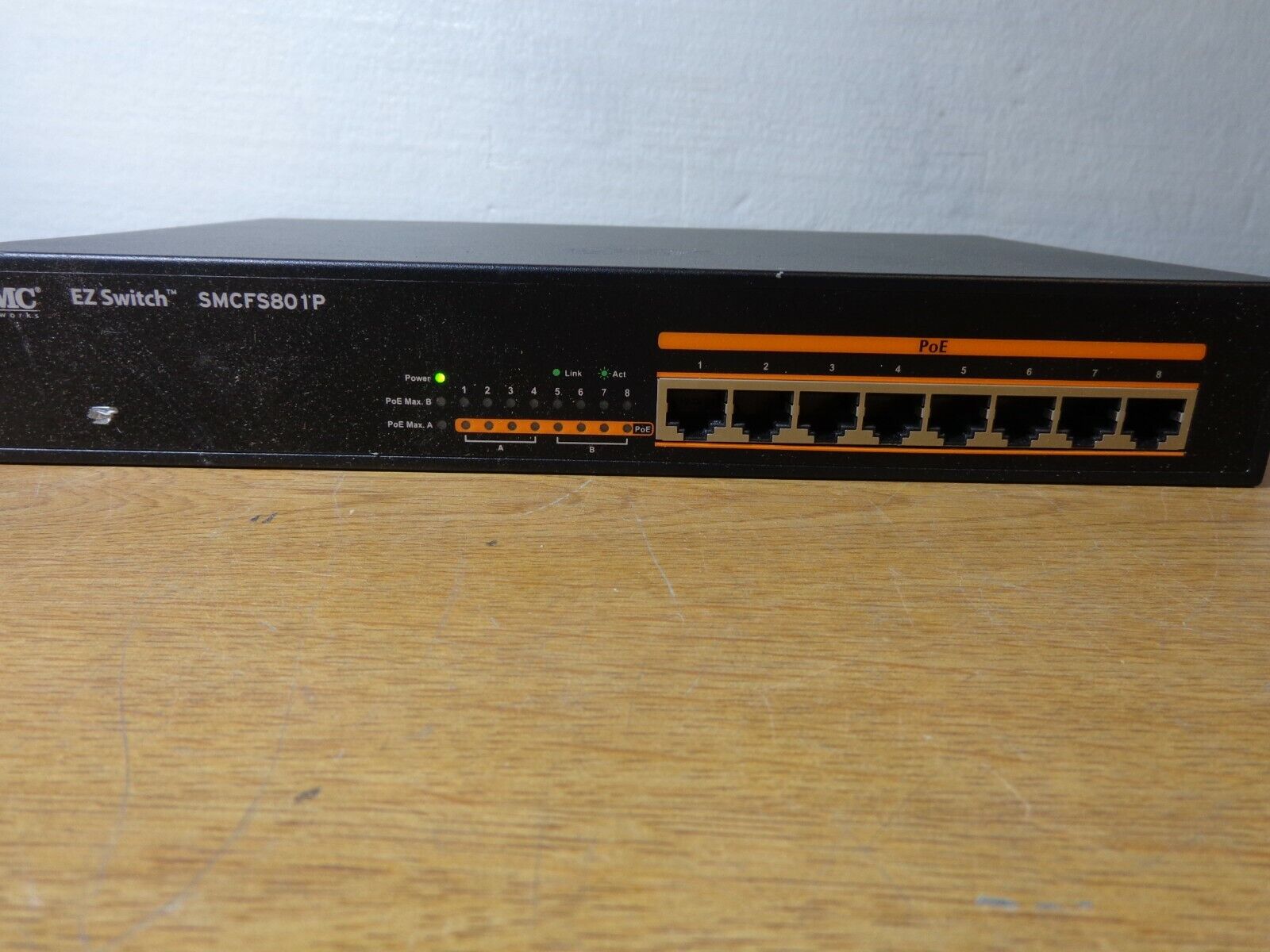 SMC Networks 8-port 10/100 Unmanaged PoE Switch SC-SMCFS801P
