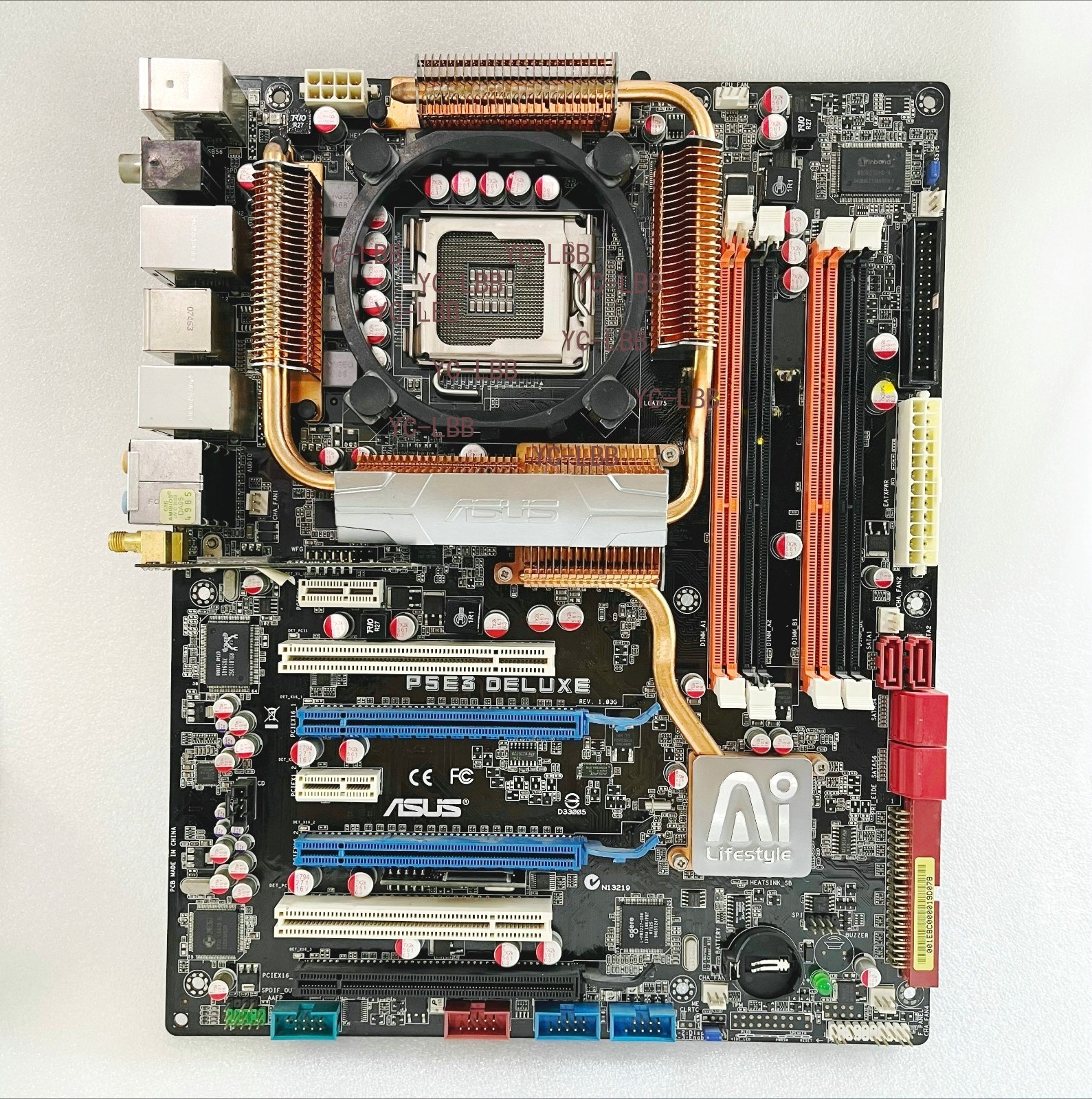 ASUS P5E3 DELUXE LGA775 DDR3 motherboard（Standalone motherboard, no accessories）