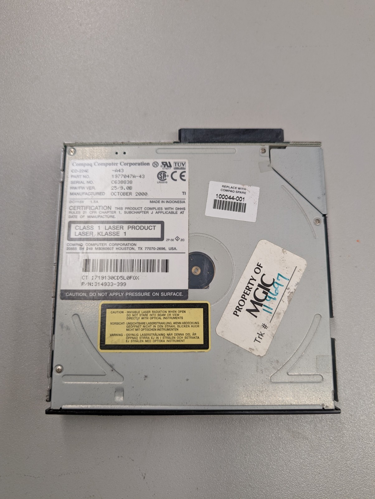Compaq CD-ROM CD-224E-A43 - 24x Speed (PN/1977047A-43)  314933-399  204270-001