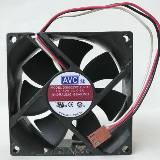 One Brand AVC FAN DS08025R12U-011 DC 12V 0.70A 80*80*25mm 3-PIN Fast Shipping