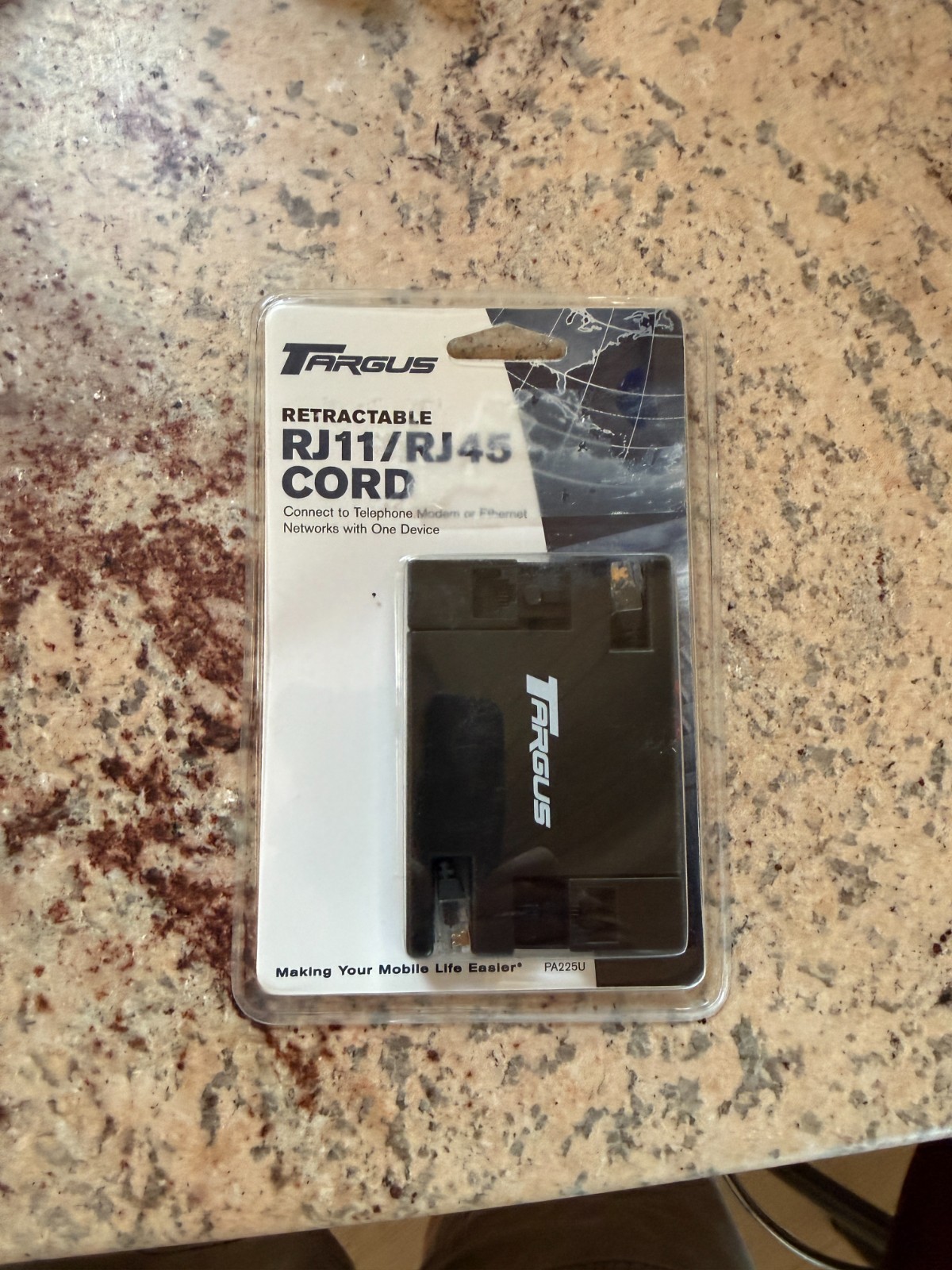 Targus: Retractable Phone & Ethernet Cord PA225U RJ11, RJ45, 6 Feet Cable Sealed