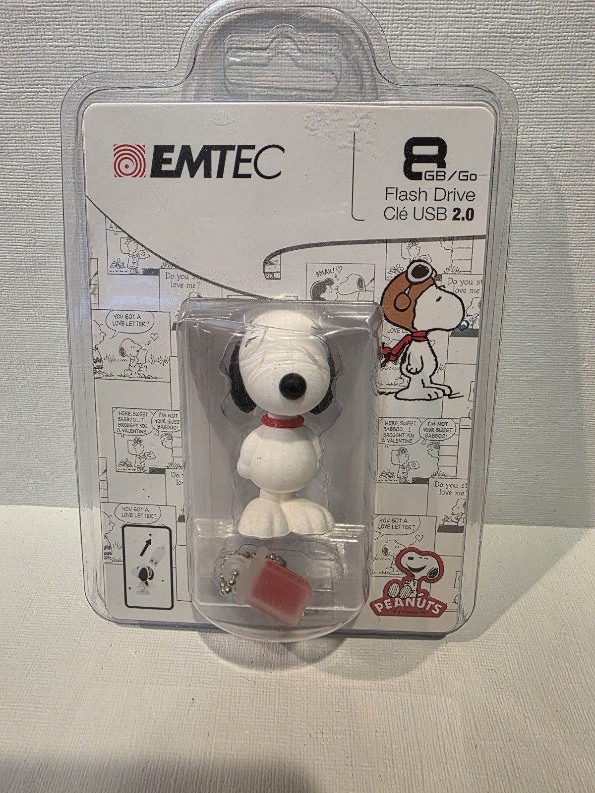 Emtec Peanuts Snoopy 8GB USB 2.0 Flash Drive - New Factory Sealed 2014